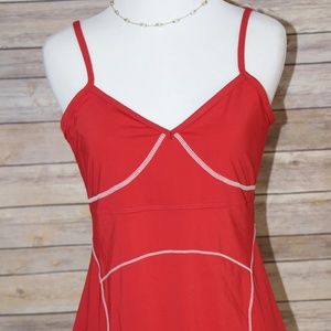 GIGI ACTIVE NWT Red and White Performance Top